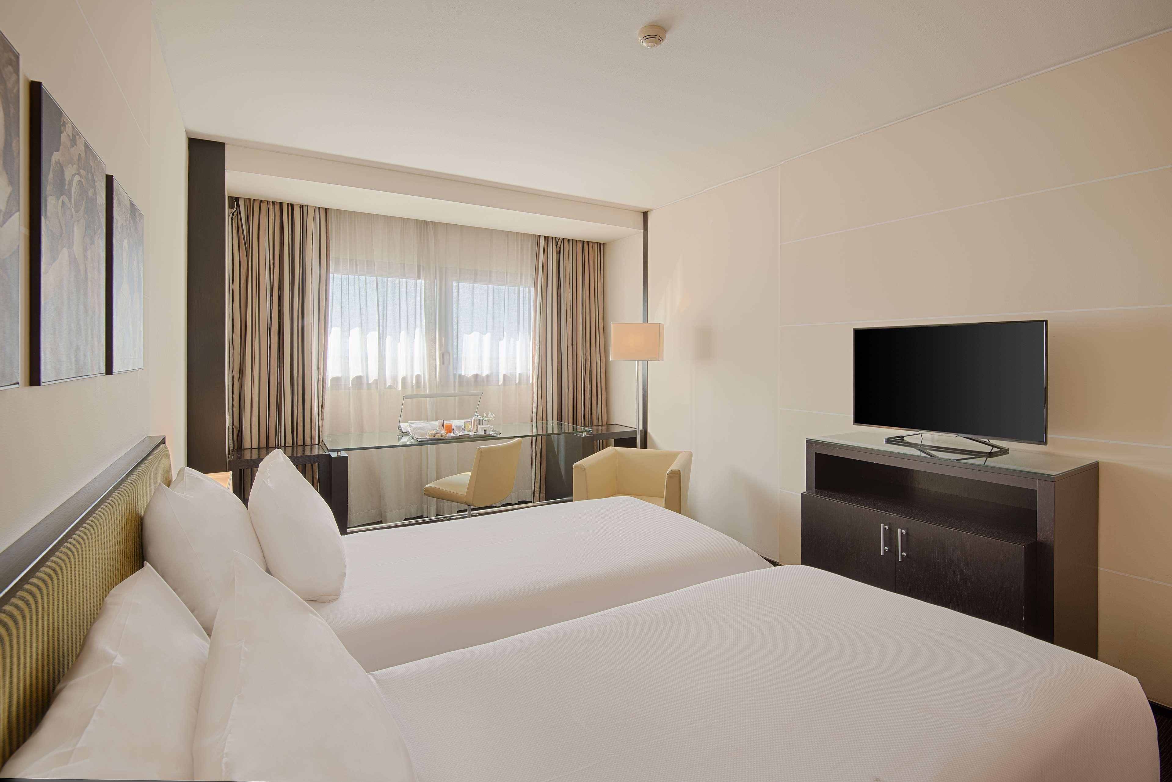 Nh Padova Hotel Exterior photo
